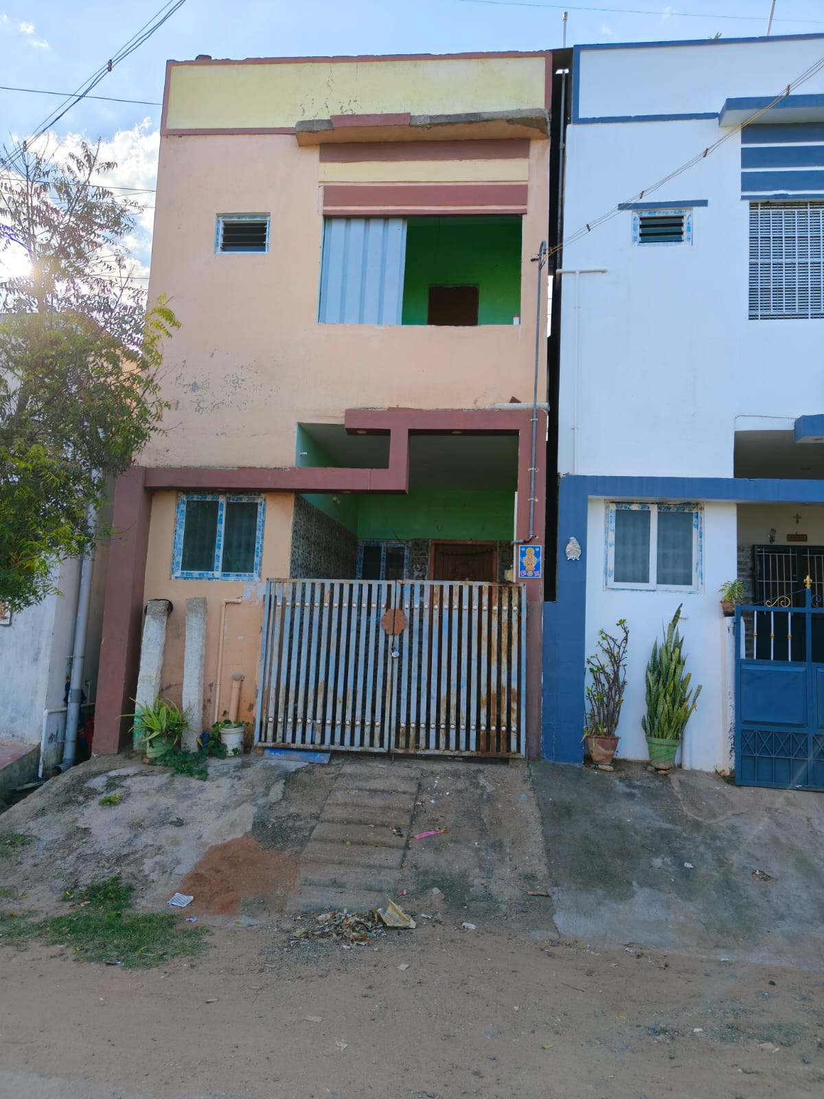 1.50 Cent 2bhk East face house for sale